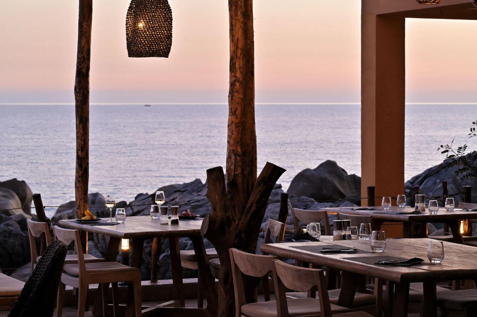 le restaurant avec vue mer de l'hôtel Abbartello